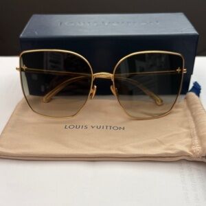 Louis Vuitton Elegant Gold Sunglasses